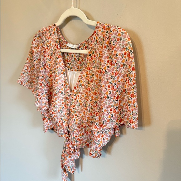 Lush • Cropped Orange Floral Tie Waist with‎ Button Front V Neck Sz Sm Summer - Picture 2 of 10